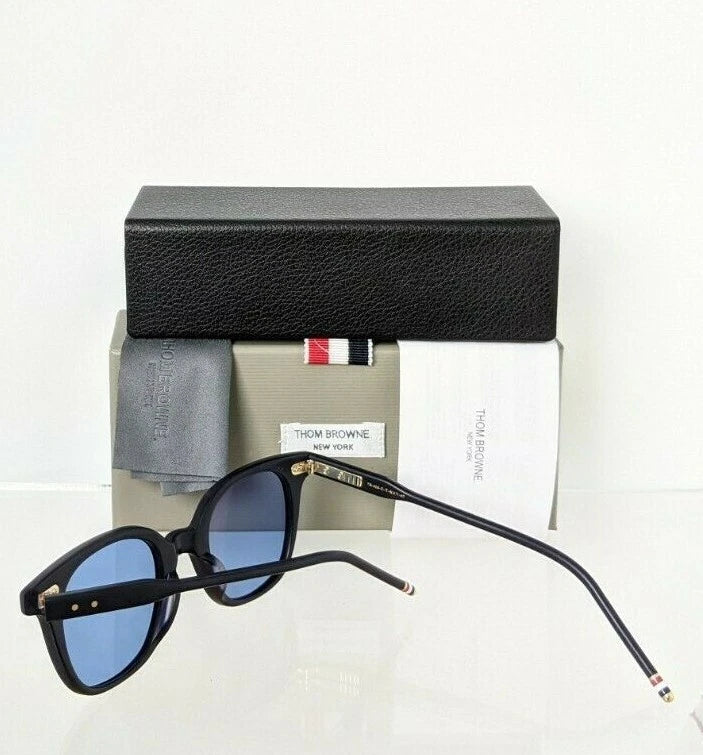 Brand New Authentic Thom Browne Sunglasses TBS 405-C-T Navy TB405 Navy Frame