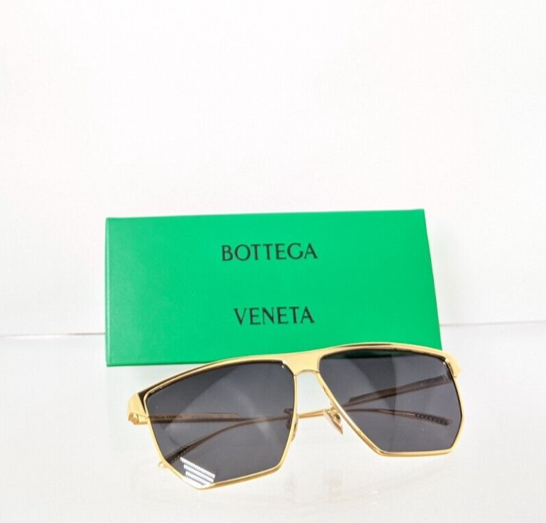 Brand New Authentic Bottega Veneta Sunglasses BV 1069 001 62mm Frame