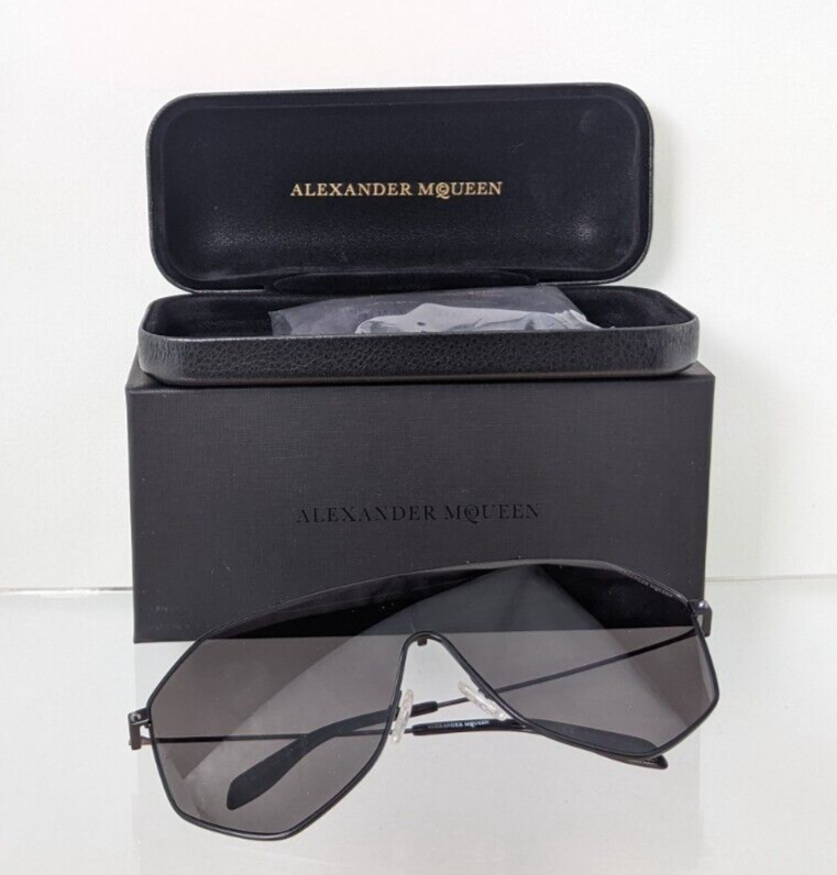 Brand New Authentic Alexander McQueen Sunglasses MQ 0138 Black 001 99mm Frame