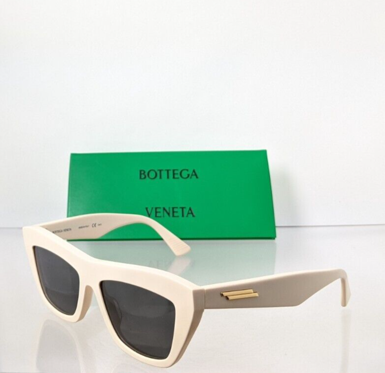 Brand New Authentic Bottega Veneta Sunglasses BV 1121 003 55mm Frame