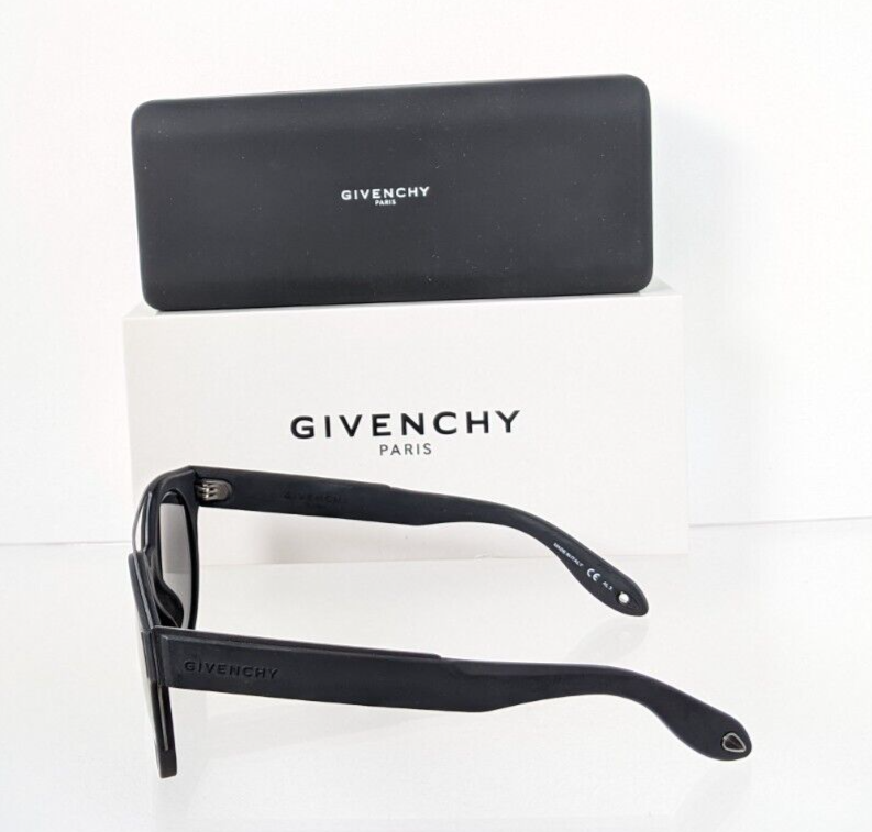 Brand New Authentic GIVENCHY GV 7017/S Sunglasses VETE5 7017 Frame