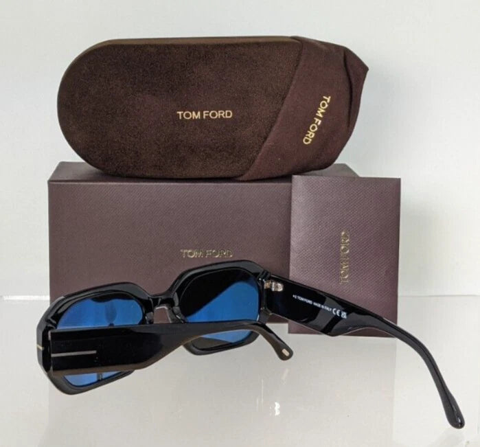 Brand New Authentic Tom Ford Sunglasses FT TF 917 01A Veronique - 02 TF917 55mm