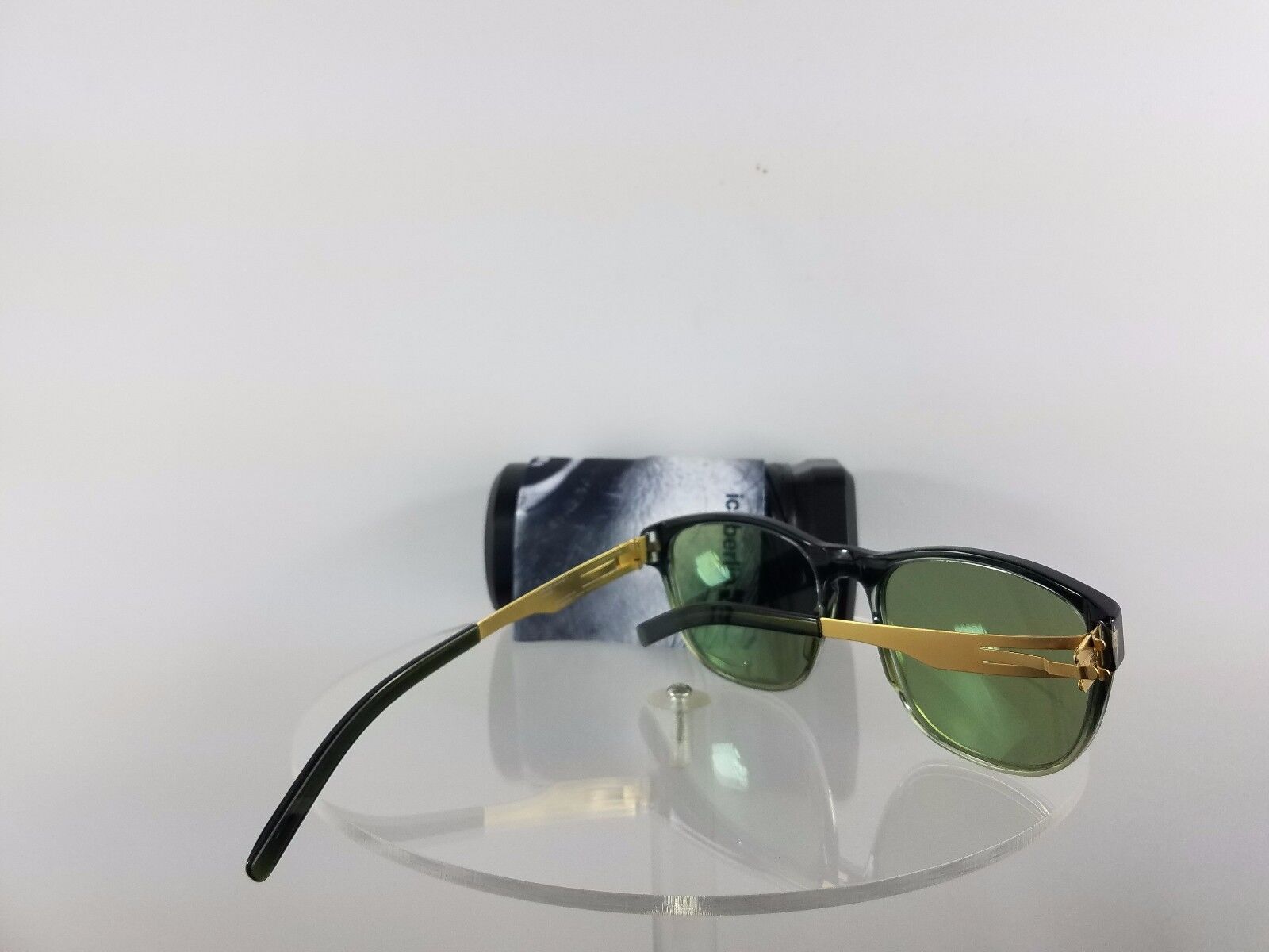 Brand New Authentic ic! Berlin Sunglasses Janina f.Matt Gold Green Frame