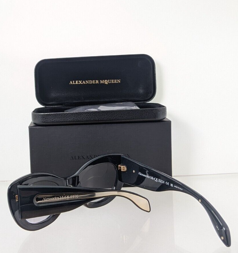 Brand New Authentic Alexander McQueen Sunglasses AM 0403 Black 001 52mm Frame