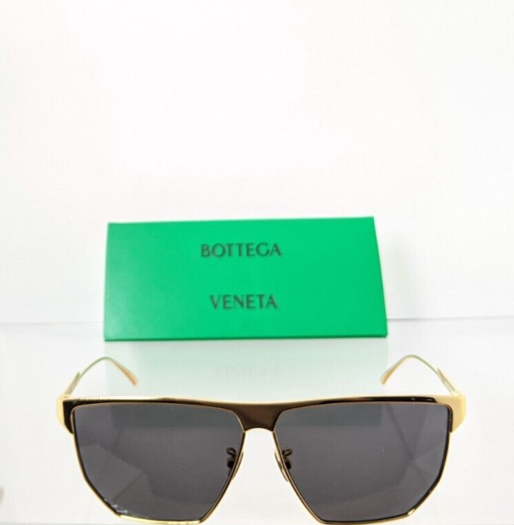 Brand New Authentic Bottega Veneta Sunglasses BV 1069 001 62mm Frame