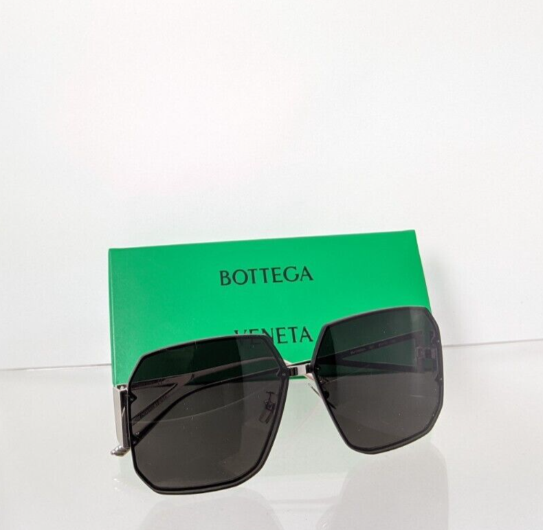 Brand New Authentic Bottega Veneta Sunglasses BV 1085 001 65mm Frame