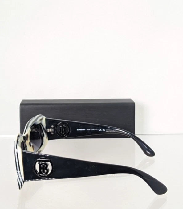 Brand New Authentic Burberry BE 4343 Sunglasses 3939/8G Black Horn 52mm