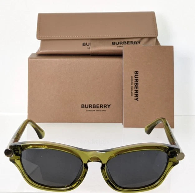 Brand New Authentic Burberry BE 4430 Sunglasses 4118/87 Olive Green Frame