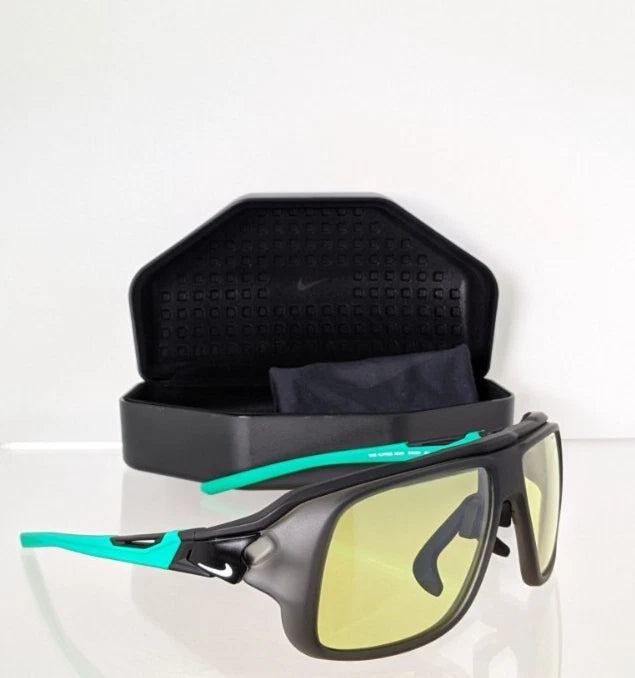 New Authentic NIKE FLYFREE SOAR Sunglasses EV24001 001 59mm Frame