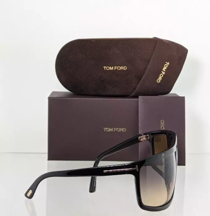 Brand New Authentic Tom Ford Sunglasses FT TF 1066 01B Clint 02 TF1066 68mm