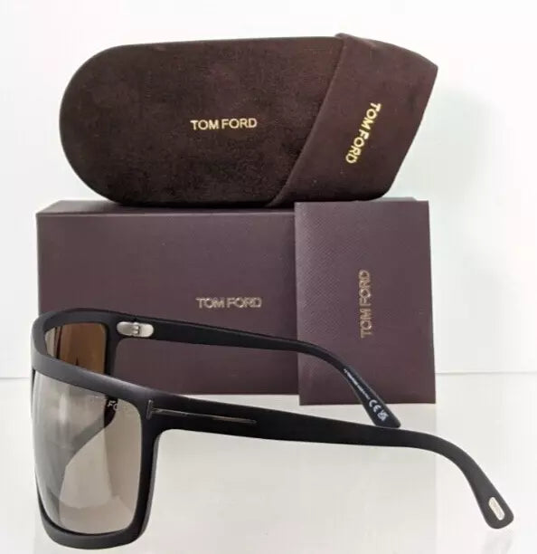 Brand New Authentic Tom Ford Sunglasses FT TF 1066 02L Clint 02 TF1066 68mm