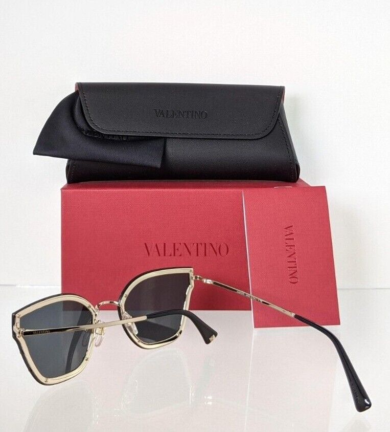 Brand New Authentic Valentino Sunglasses VA 2028 3003/87 59mm Gold Frame