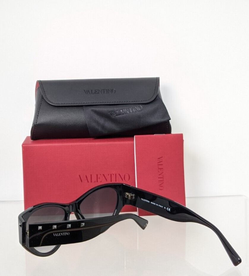 Brand New Authentic Valentino Sunglasses VA 4071 5001/8G Black 4071 Frame