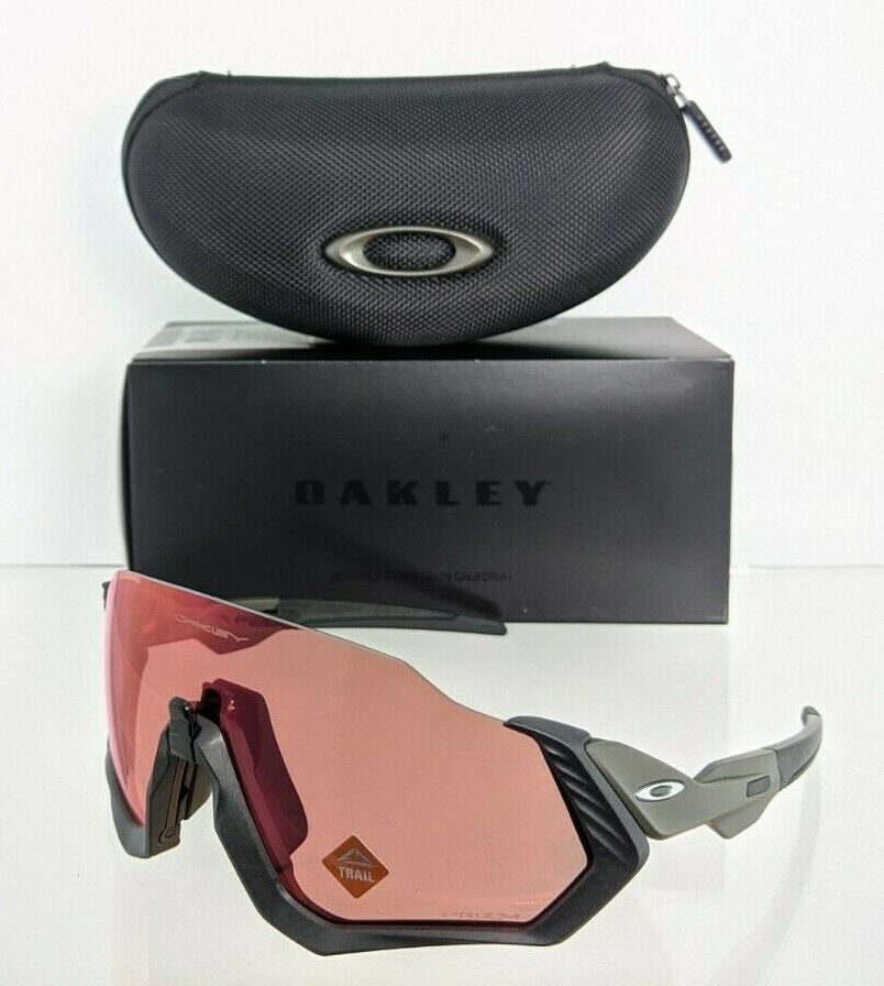 Brand New Authentic Oakley Sunglasses OO9401 1737 FLIGHT JACKET Frame 9401-1737