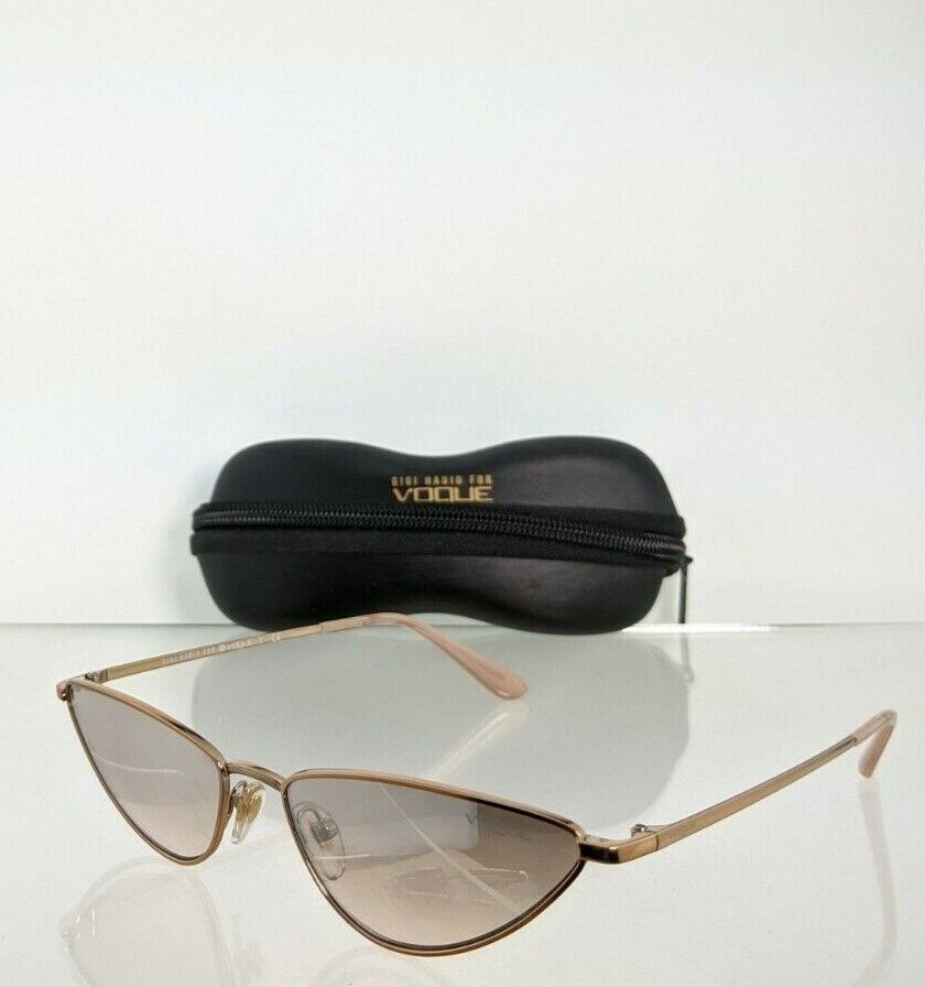 Brand New Authentic Vogue 4138 Sunglasses 56mm Frame 4138 50758Z