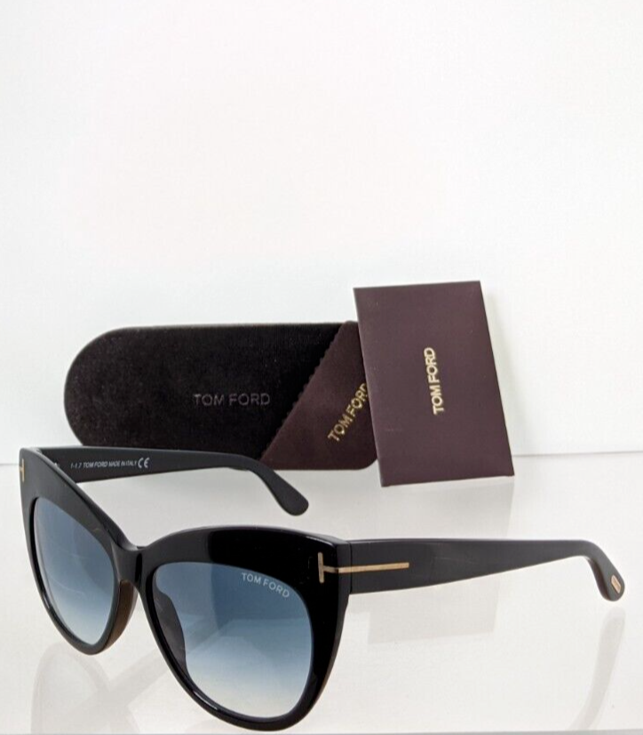 Brand New Authentic Tom Ford Sunglasses FT TF 0523 TF523 01W Nika 56mm