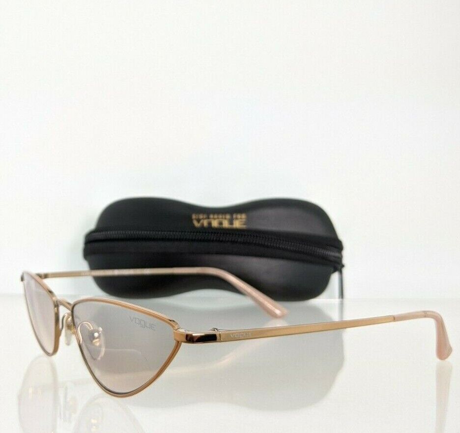 Brand New Authentic Vogue 4138 Sunglasses 56mm Frame 4138 50758Z