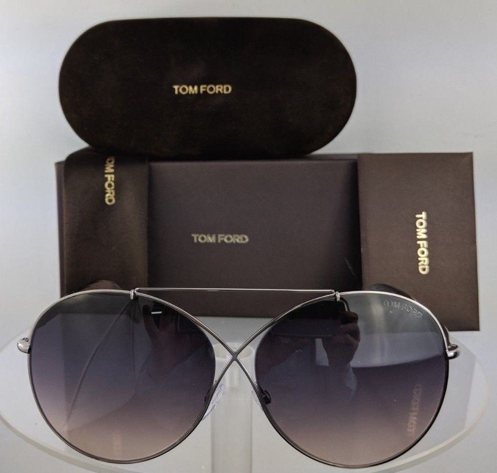Brand New Authentic Tom Ford Sunglasses Iva Tf 394 15B Frame Ft Tf 0394