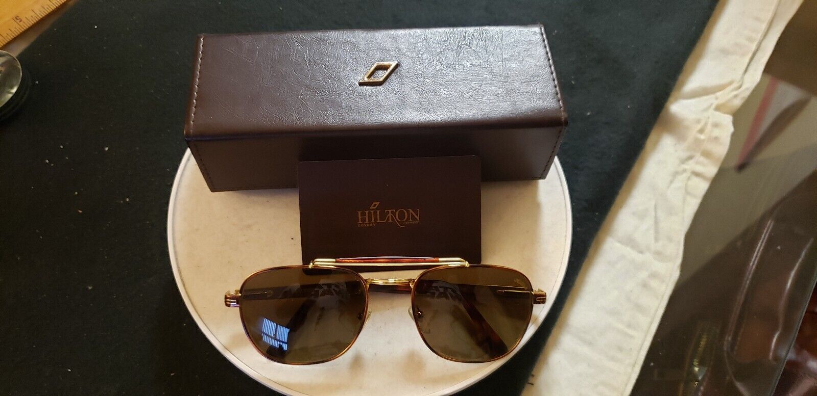 Brand New Authentic HILTON LONDON Sunglasses 928 C 077 YG 54mm 24KT Gold Frame